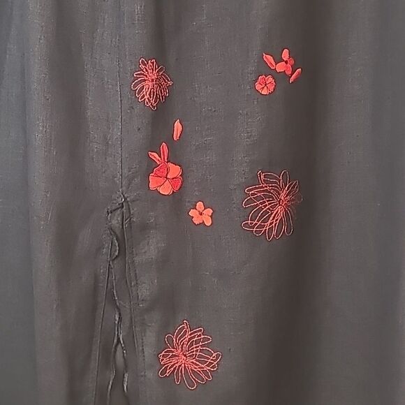 Harvé Benard Black Linen Red Floral Embroidered Maxi Skirt vintage Size 16 - Picture 4 of 11